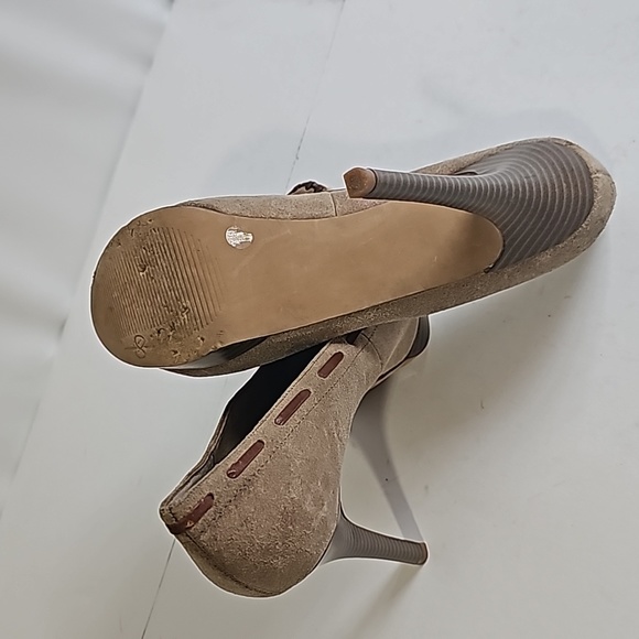 Jessica Simpson Ireena Heels - Picture 8 of 9